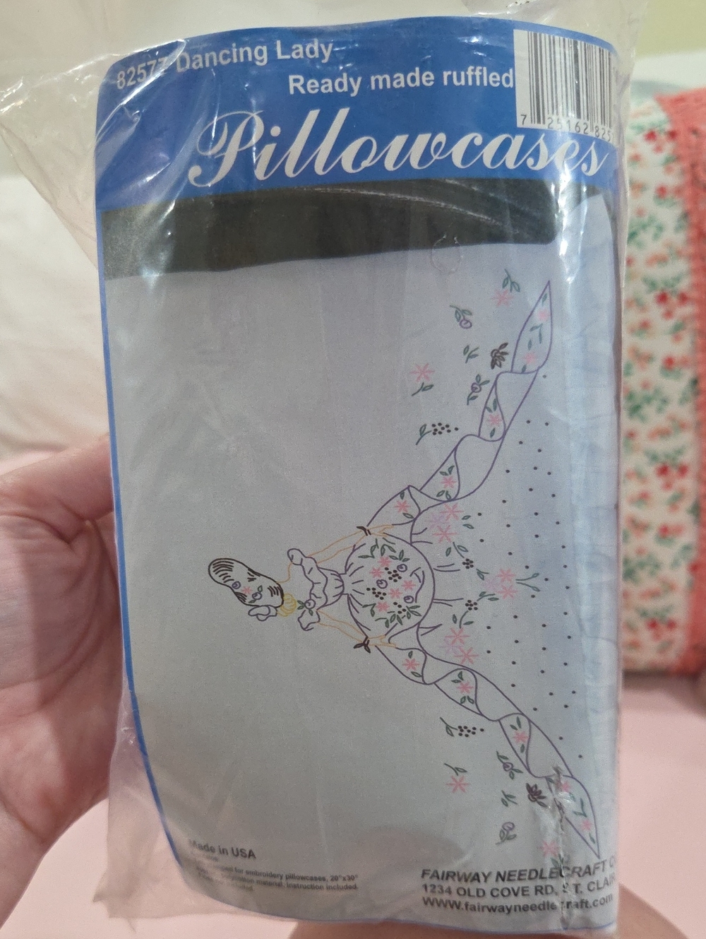 VTG 'Dancing Lady' Stamped Ruffled Embroidery Pillowcases 2ct 20"×30" Brand New
